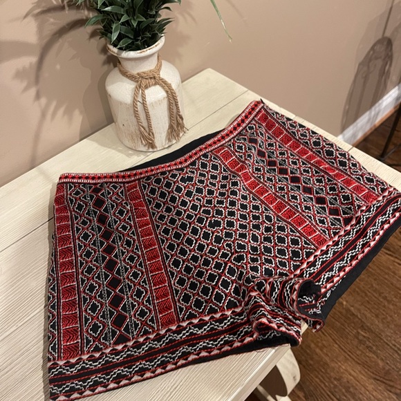 Forever 21 Tribal Beaded Patterned Shorts - Picture 2 of 5
